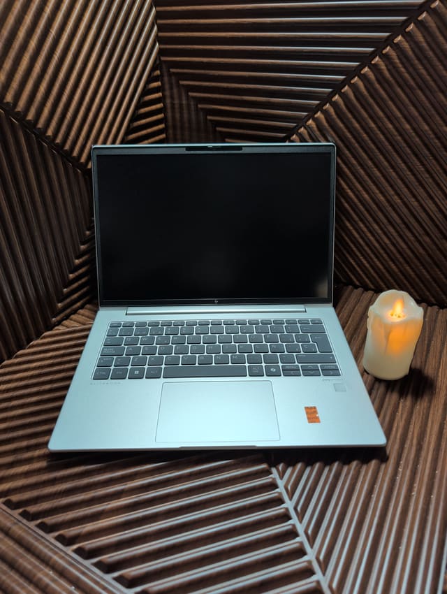 HP EliteBook 645 14 G11, photo réelle