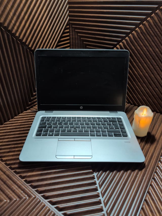 HP EliteBook 840 G3, photo réelle