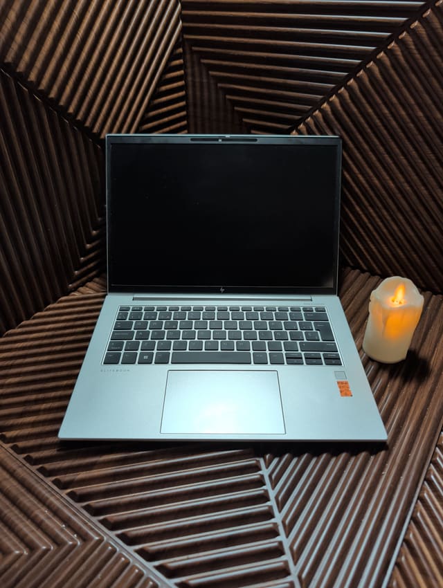 HP EliteBook 845 14 G9, photo réelle