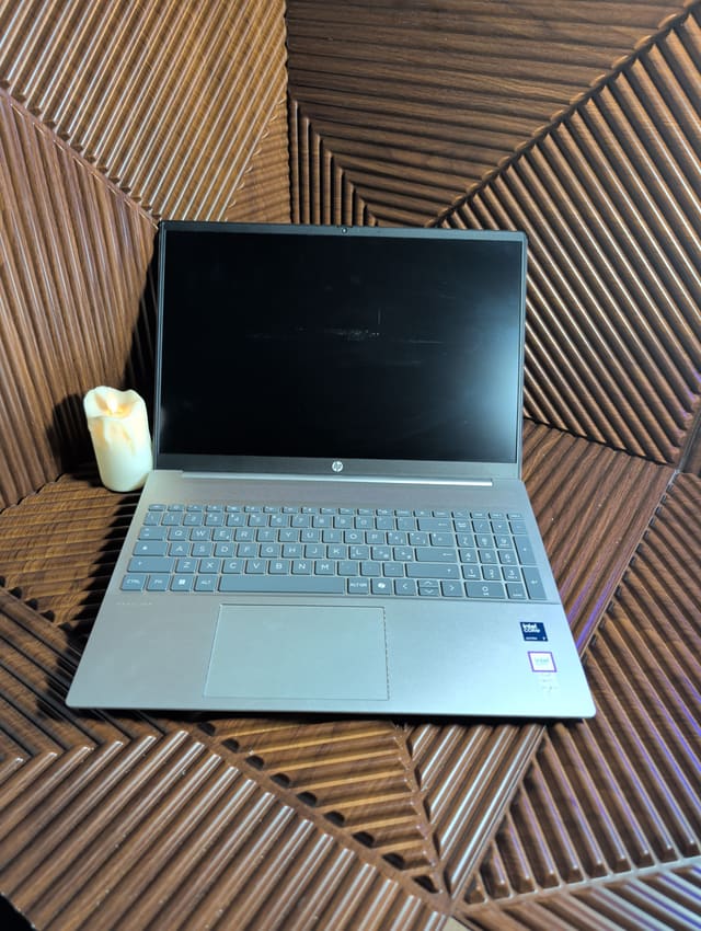 HP Pavilion 16-af0xxx, photo réelle