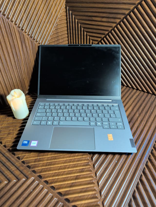Lenovo ThinkBook 14 G8 IRL, photo réelle