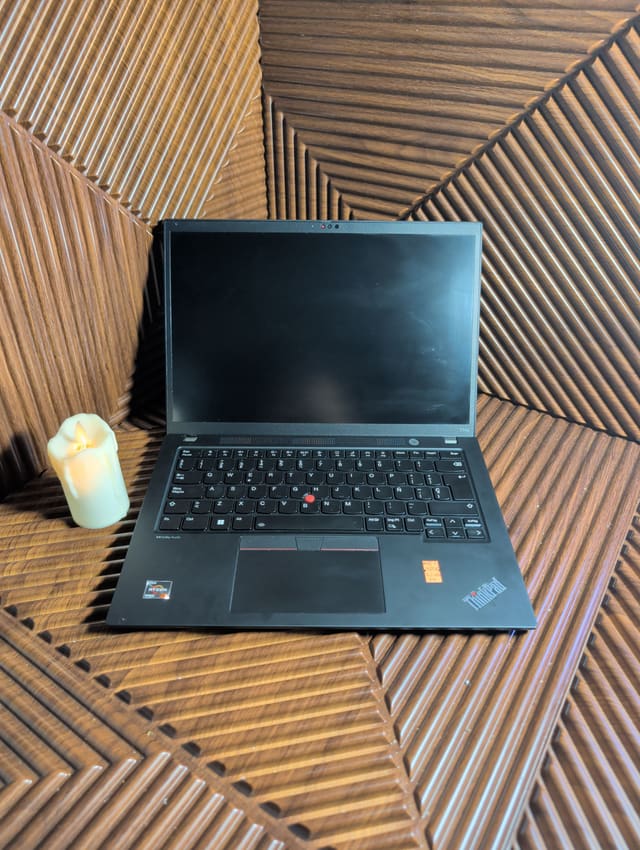 Lenovo ThinkPad T14s Gen 4, photo réelle