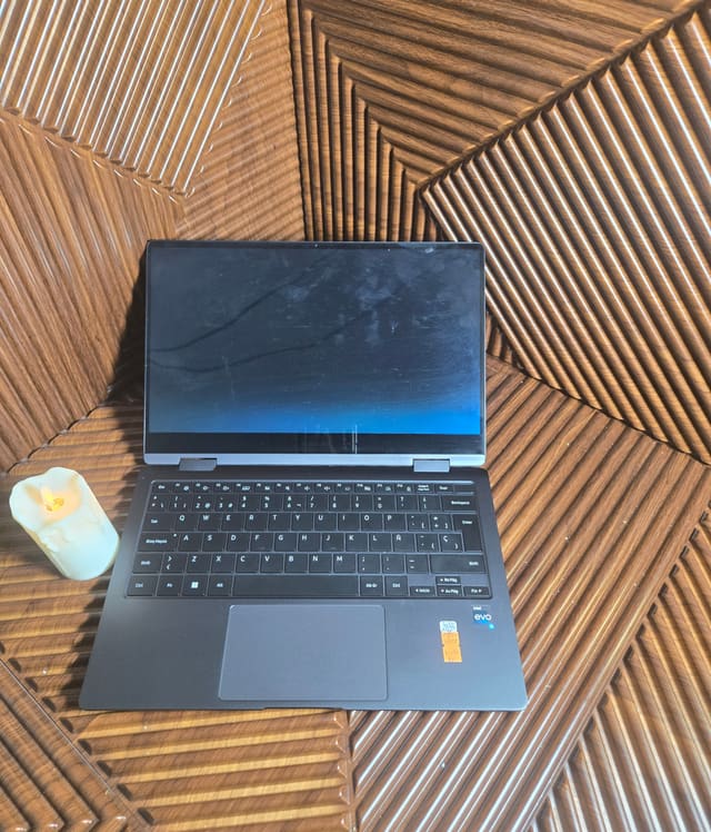 Samsung 730QFG, photo réelle