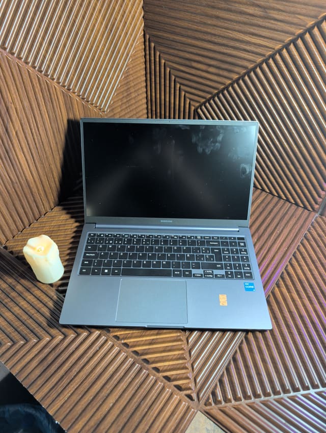 Samsung 750XGK, photo réelle