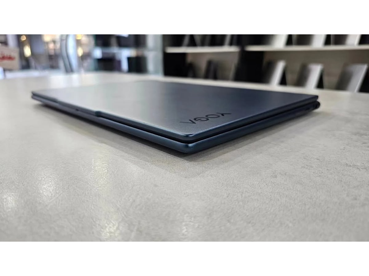 LENOVO YOGA 7 14ARB7 - Ryzen 7 6800U - 16GB - 512 - 14" (tactile) - 2880x1800 2.8K / 100% (500Cy)