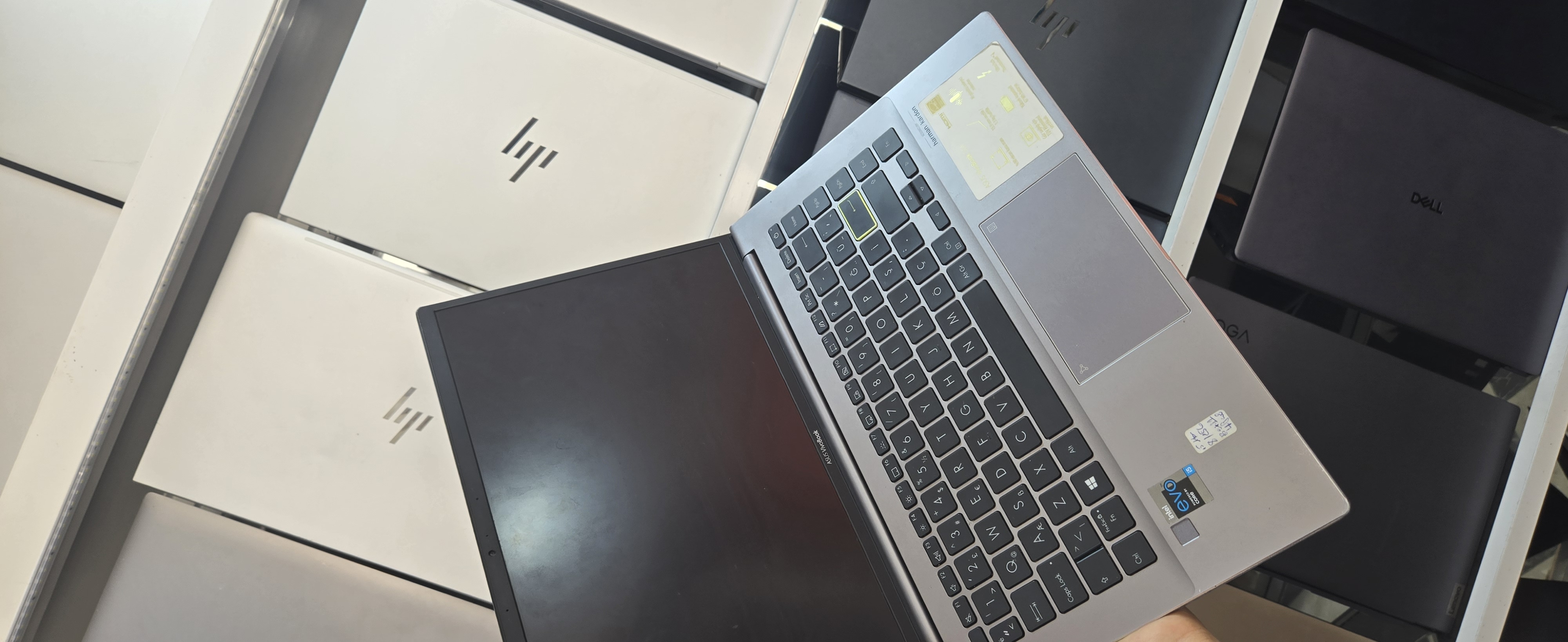 ASUSTeK COMPUTER INC. VivoBook_ASUSLaptop X435EA_S435EA - I5-1135G7 - 8GB - 256 - 14" - 57% (133Cy)