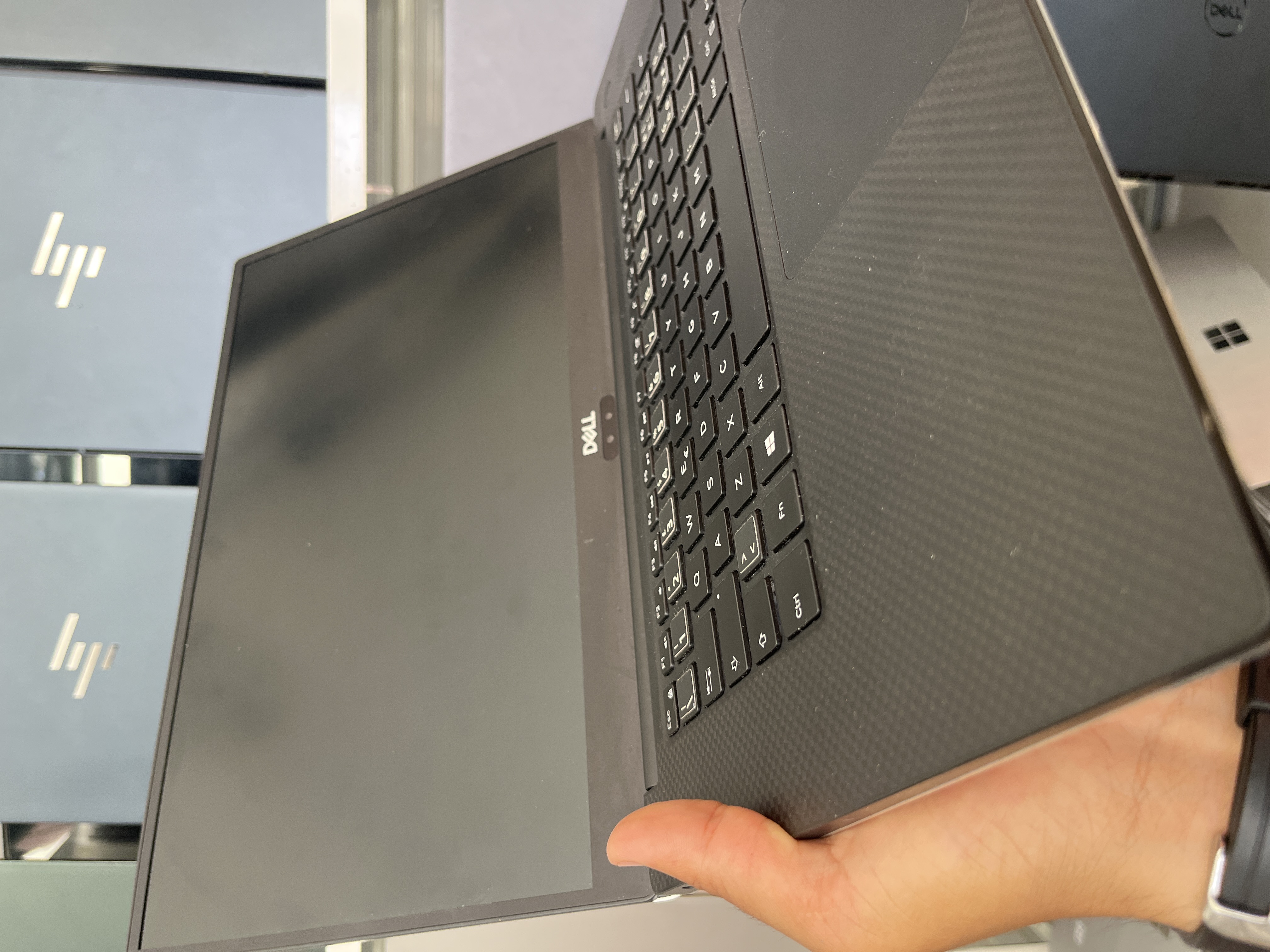 Dell Inc. Precision 5540 - I7-9850H - 16GB - 1024 - 15" - Quadro T2000 / 80%