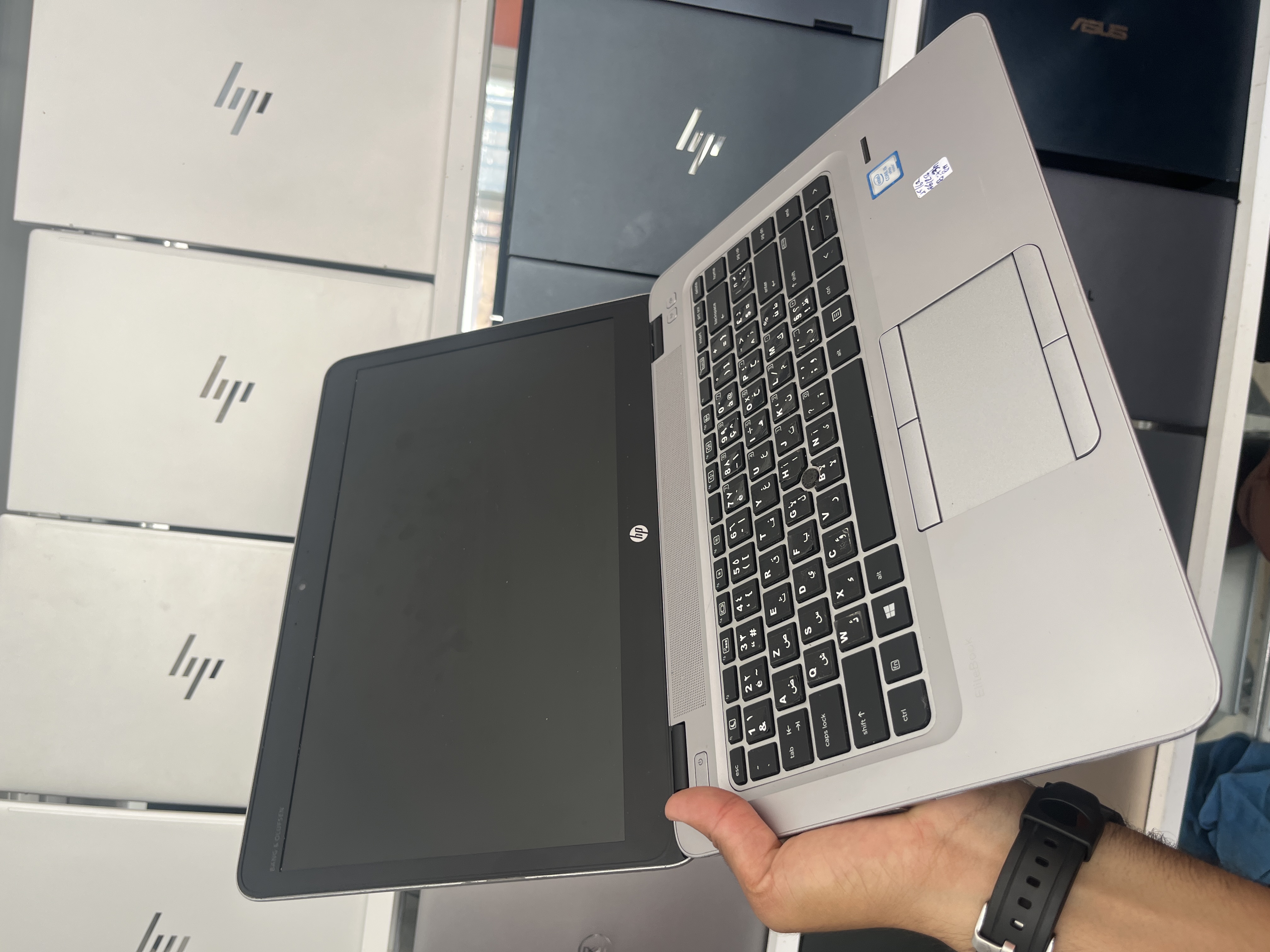 HP HP EliteBook 840 G3 - I5-6300U - 16GB - 256 - 14" - 100%
