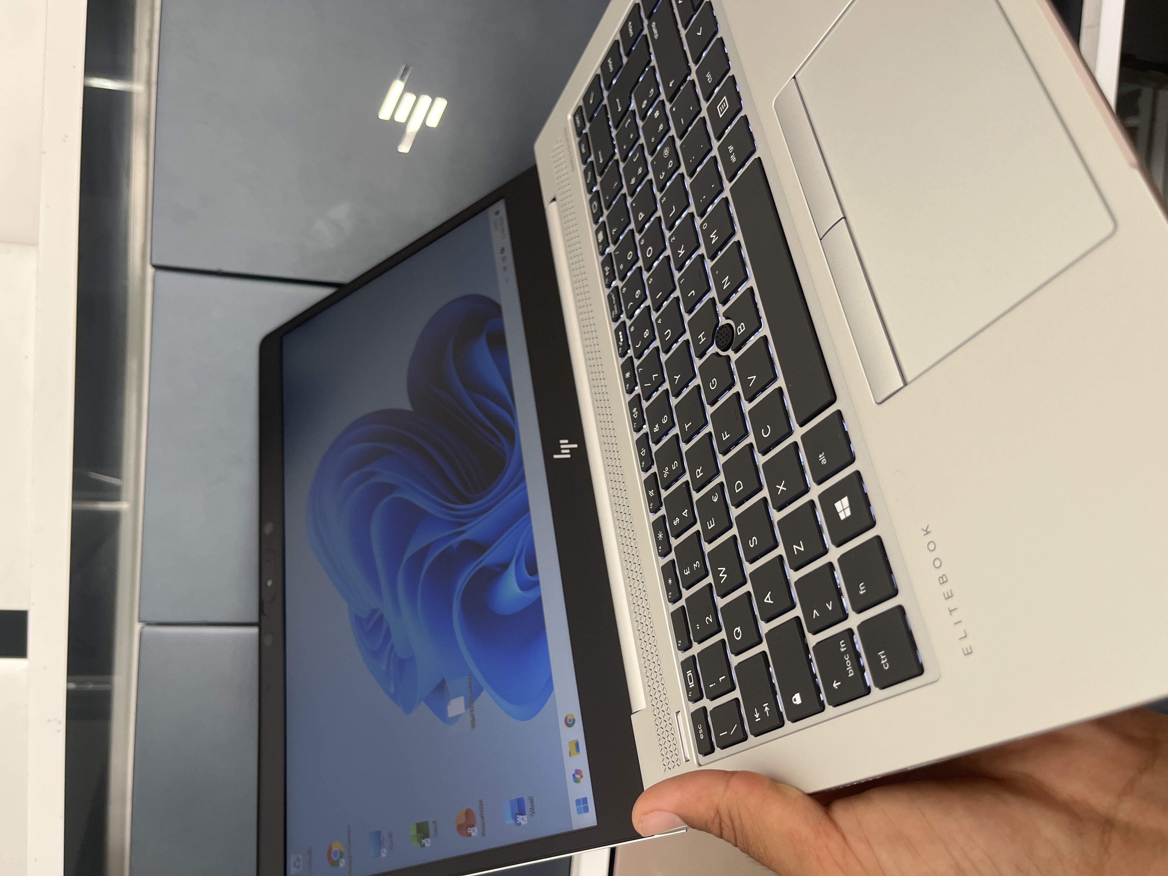 HP HP EliteBook 840 G6 - I7-8565U - 8GB - 512 - 14" - 74% (21Cy)
