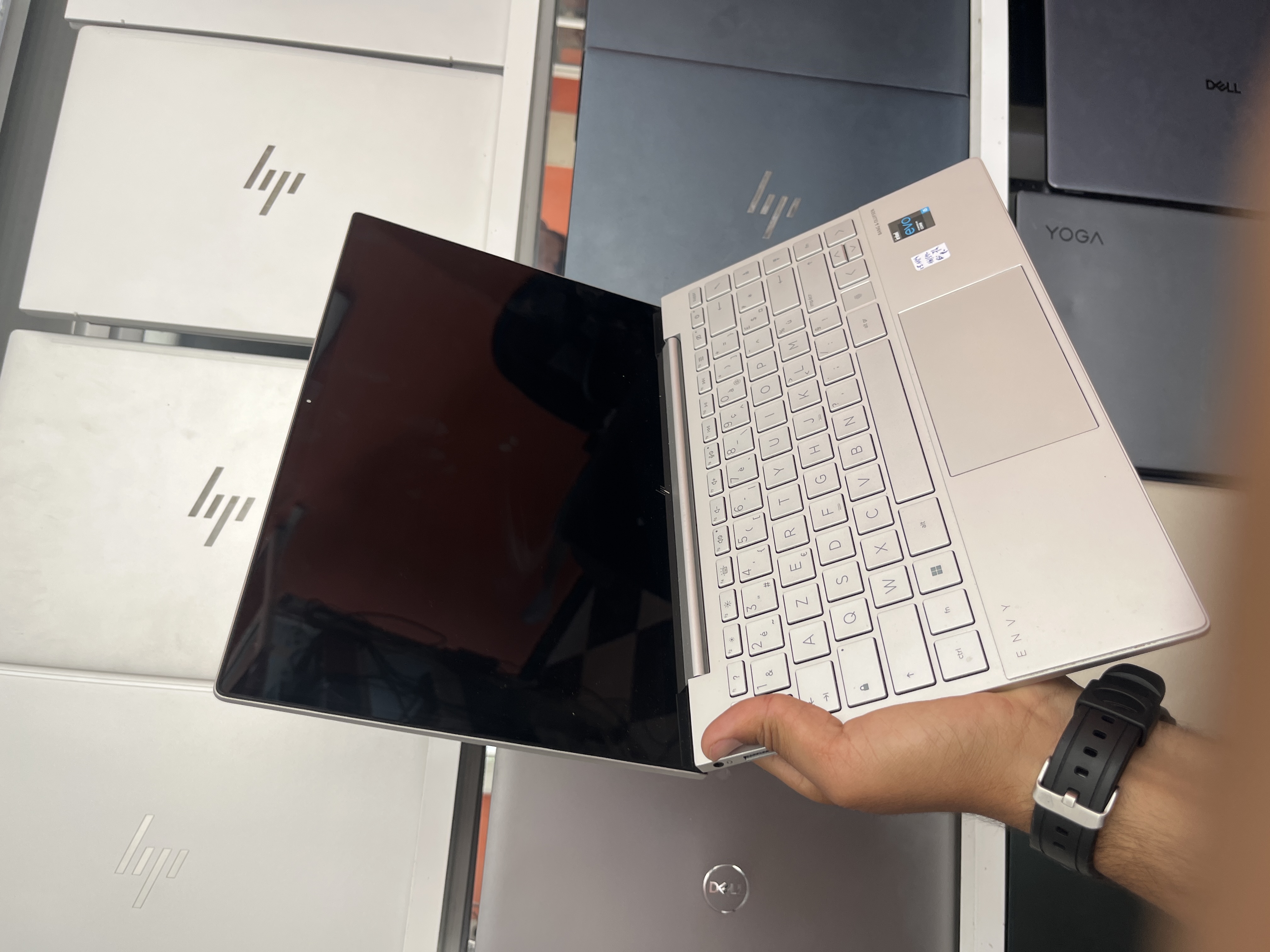 HP HP ENVY Laptop 13-ba1xxx - I5-1135G7 - 16GB - 512 - 13" (tactile) - 81%
