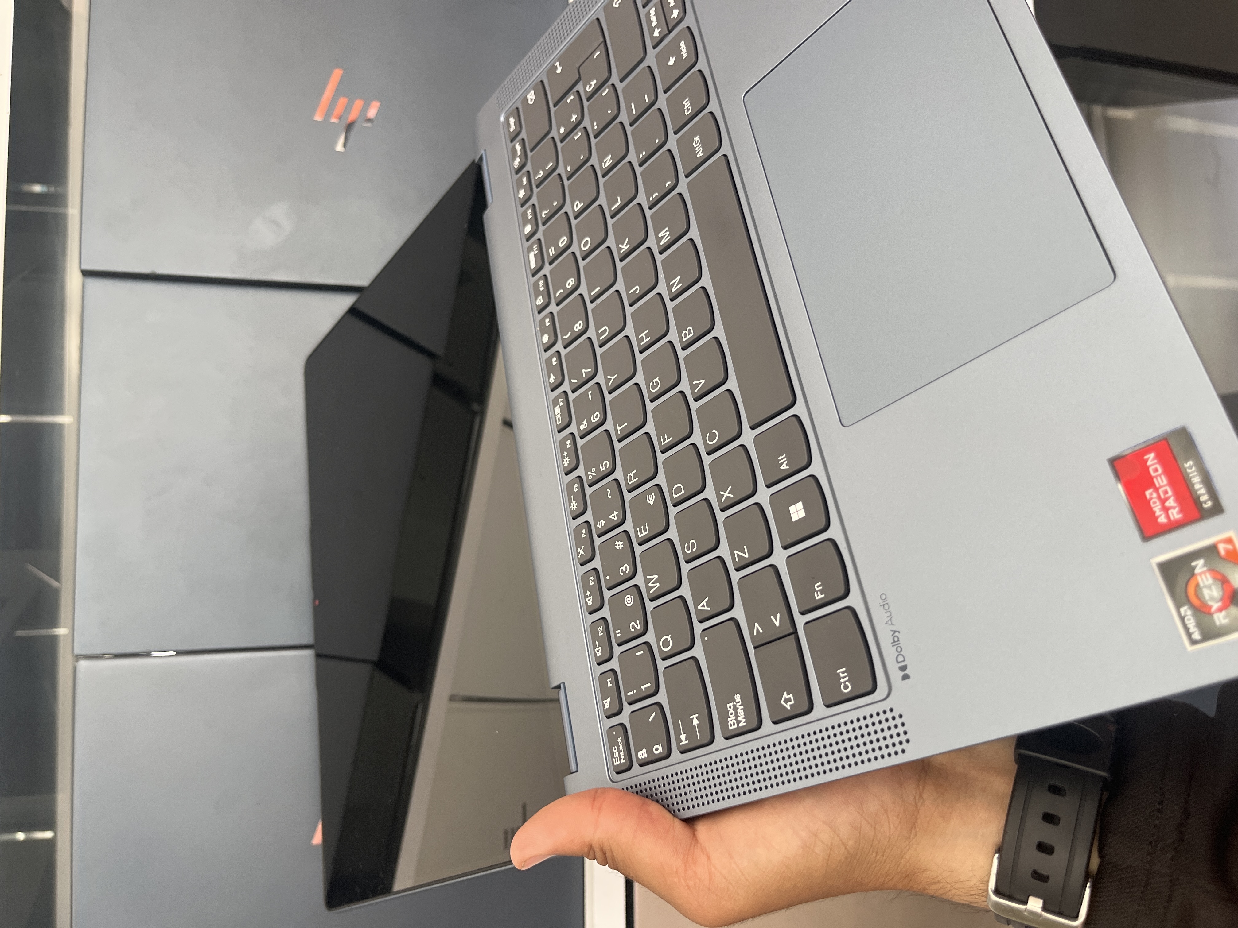 LENOVO IdeaPad Flex 5 14ABR8 - Ryzen 7 7730U - 16GB - 512 - 14" (tactile) - 94% (55Cy)