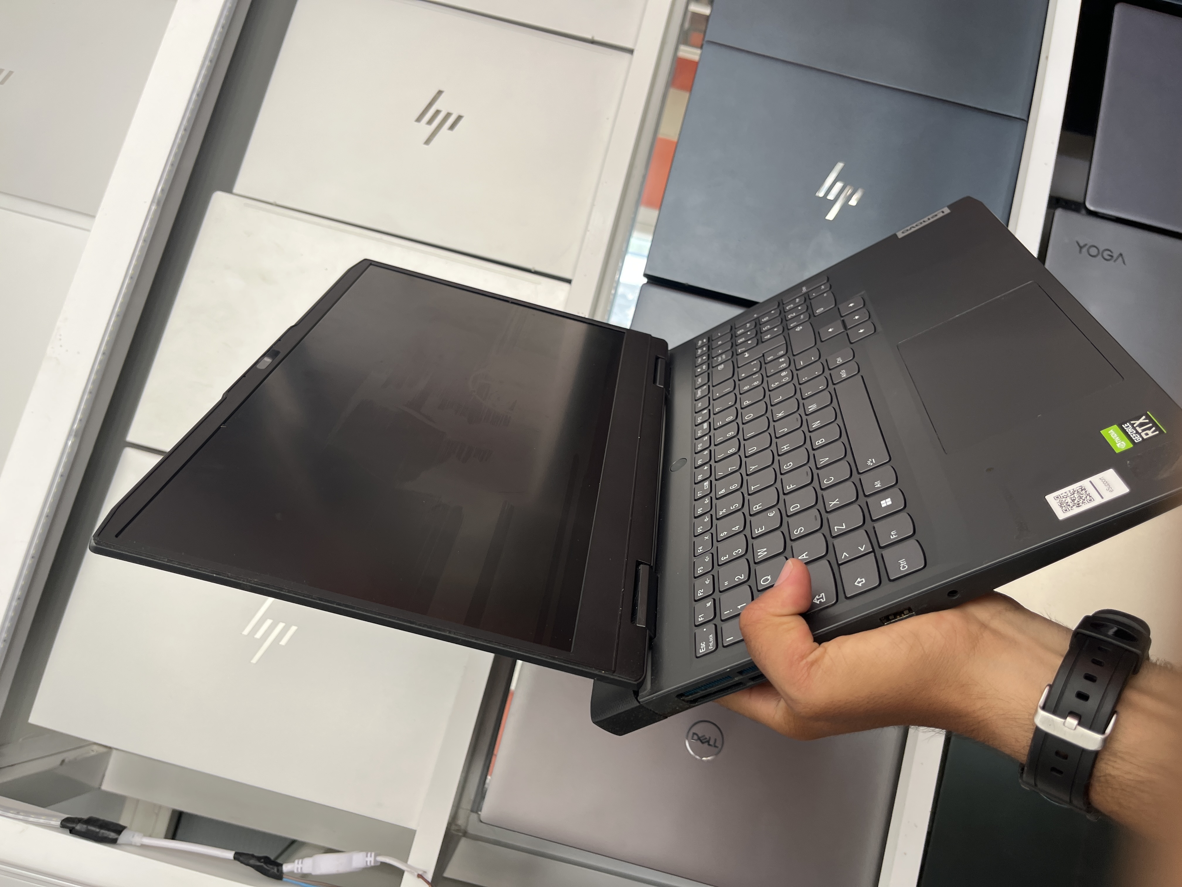 LENOVO IdeaPad Gaming 3 15IAH7 - I5-12450H - 24GB - 512 - 15" - GeForce RTX 3050 Laptop GPU / 91% (423Cy)