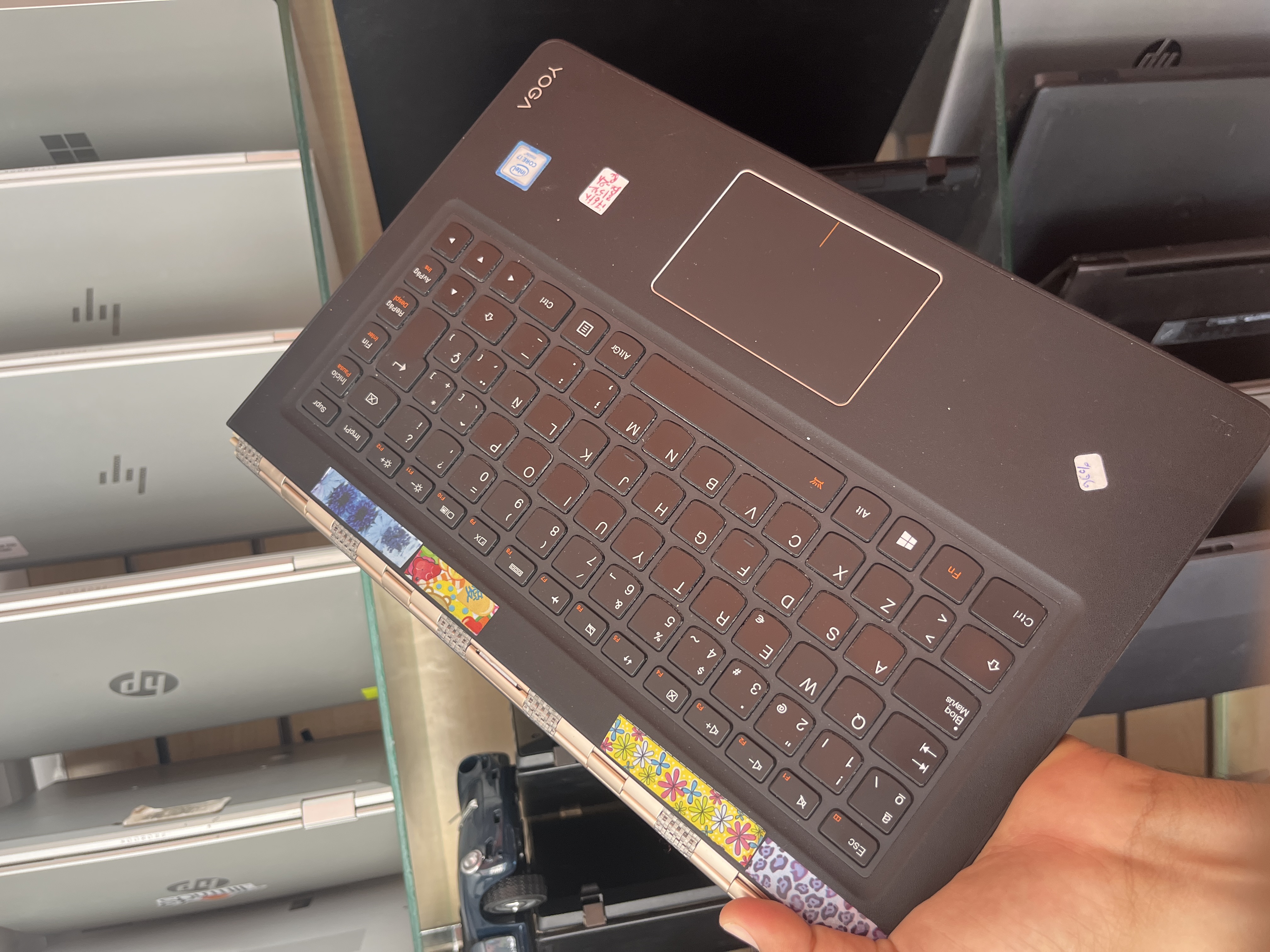 LENOVO Lenovo YOGA 900-13ISK2 - I7-6560U - 8GB - 512 - 13" (tactile) - 3200x1800 3.2K / 80%