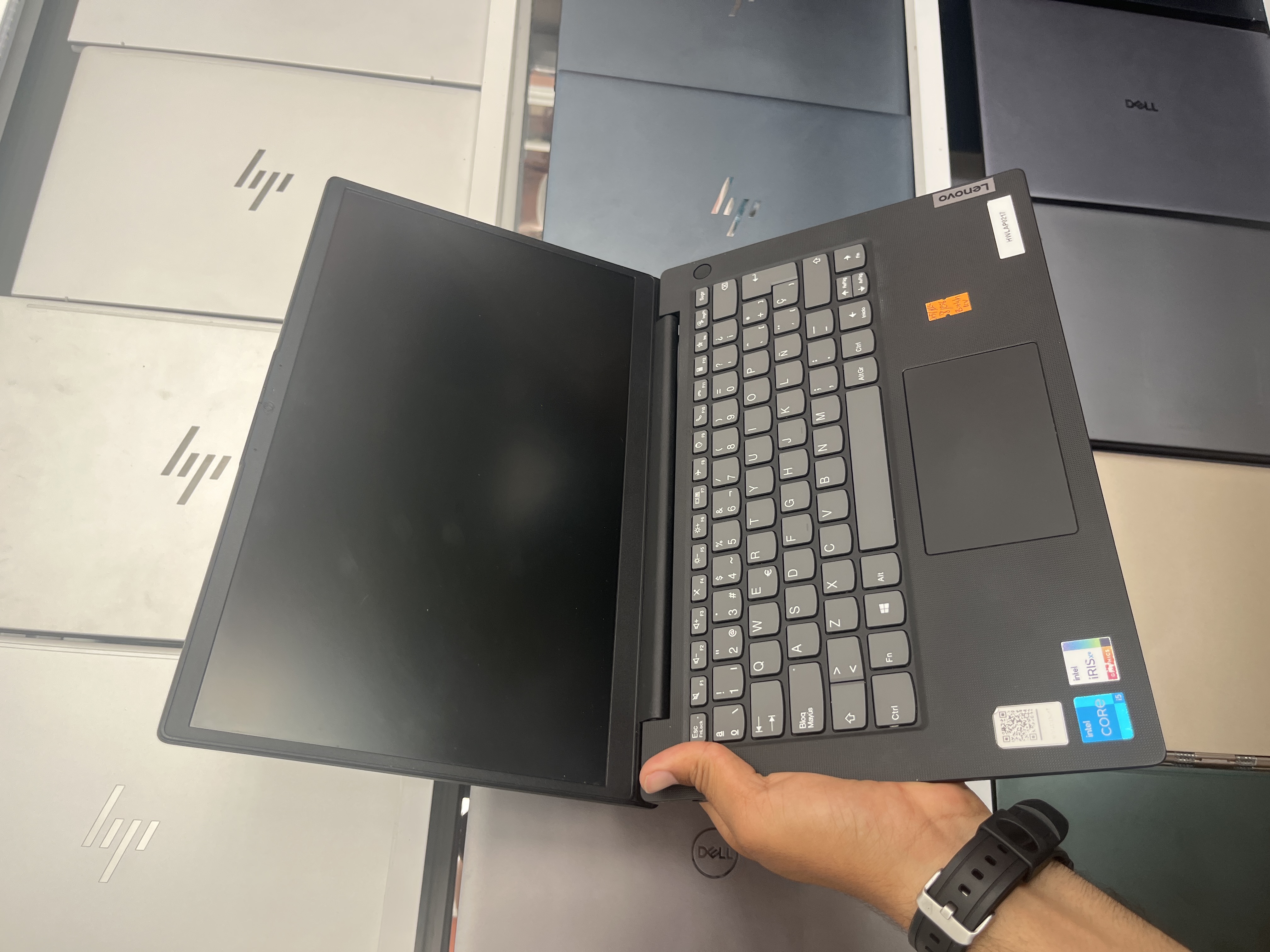 LENOVO V14 G2 ITL - I5-1135G7 - 8GB - 256 - 14" - 90% (258Cy)
