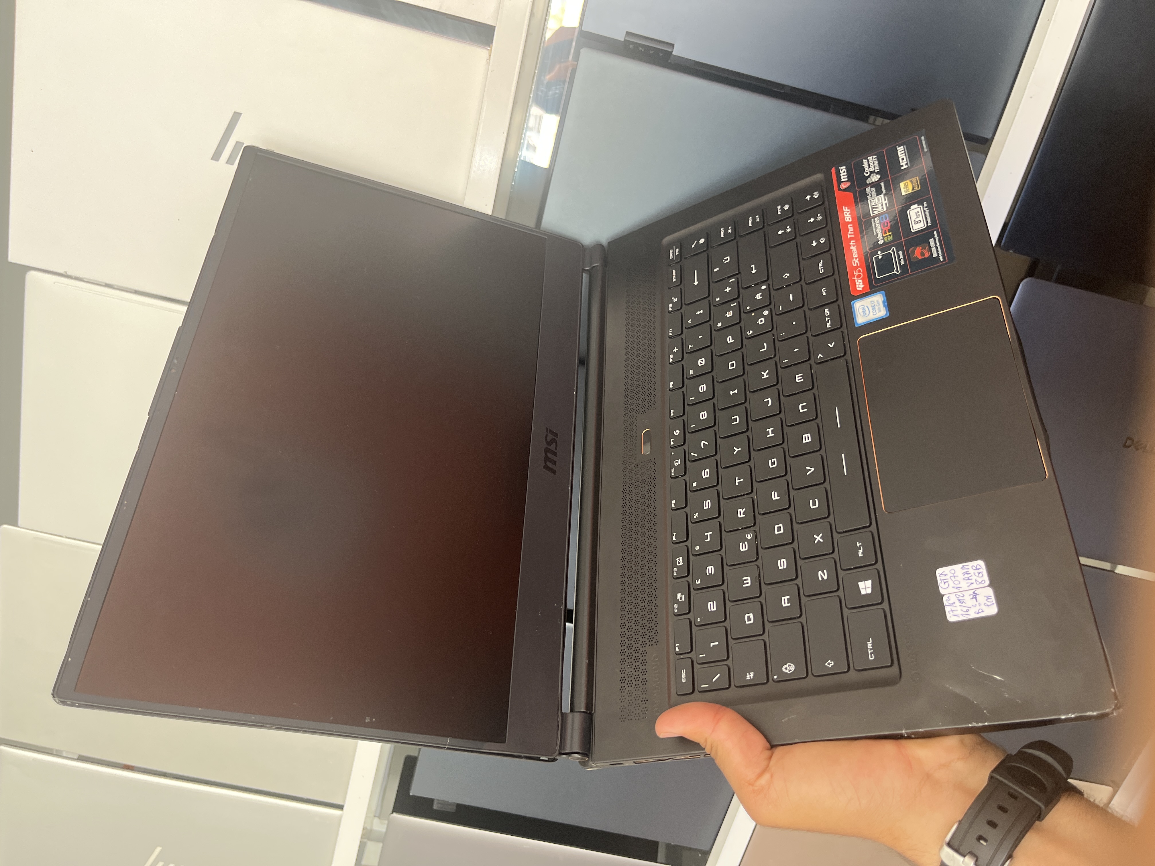 MSI GS65 Stealth Thin 8RF - I7-8750H - 16GB - 512 - 15" - GeForce GTX 1070 with Max-Q Design / 144Hz / 85%