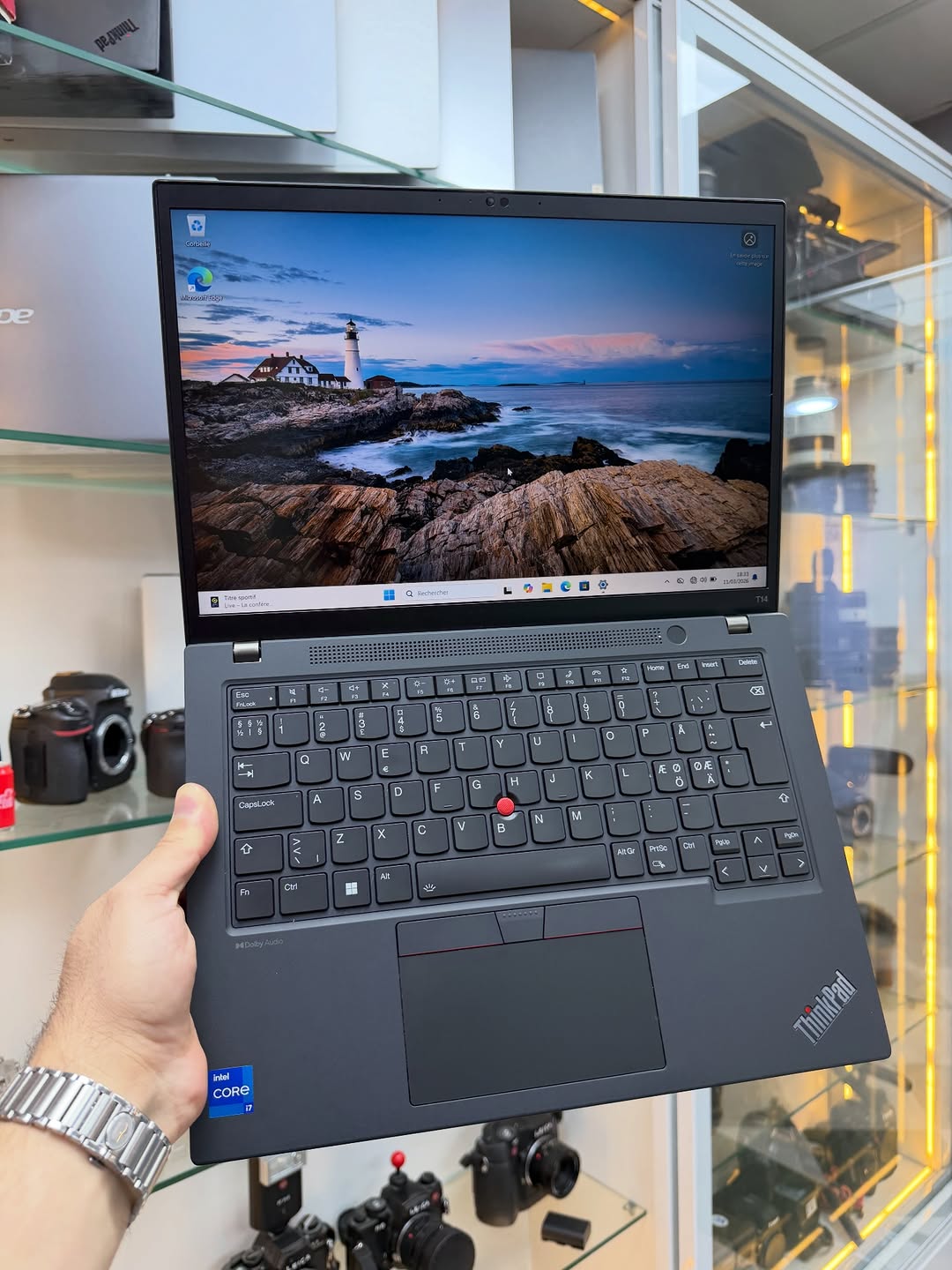 LENOVO ThinkPad T14 Gen 5 - Intel Core Ultra 5 135U - 16GB - 512 - 14" - 85% (108Cy)